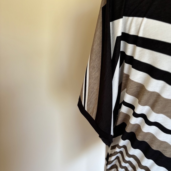 Frank Lyman Design Vintage Striped Black, White & Brown Top - Picture 3 of 8